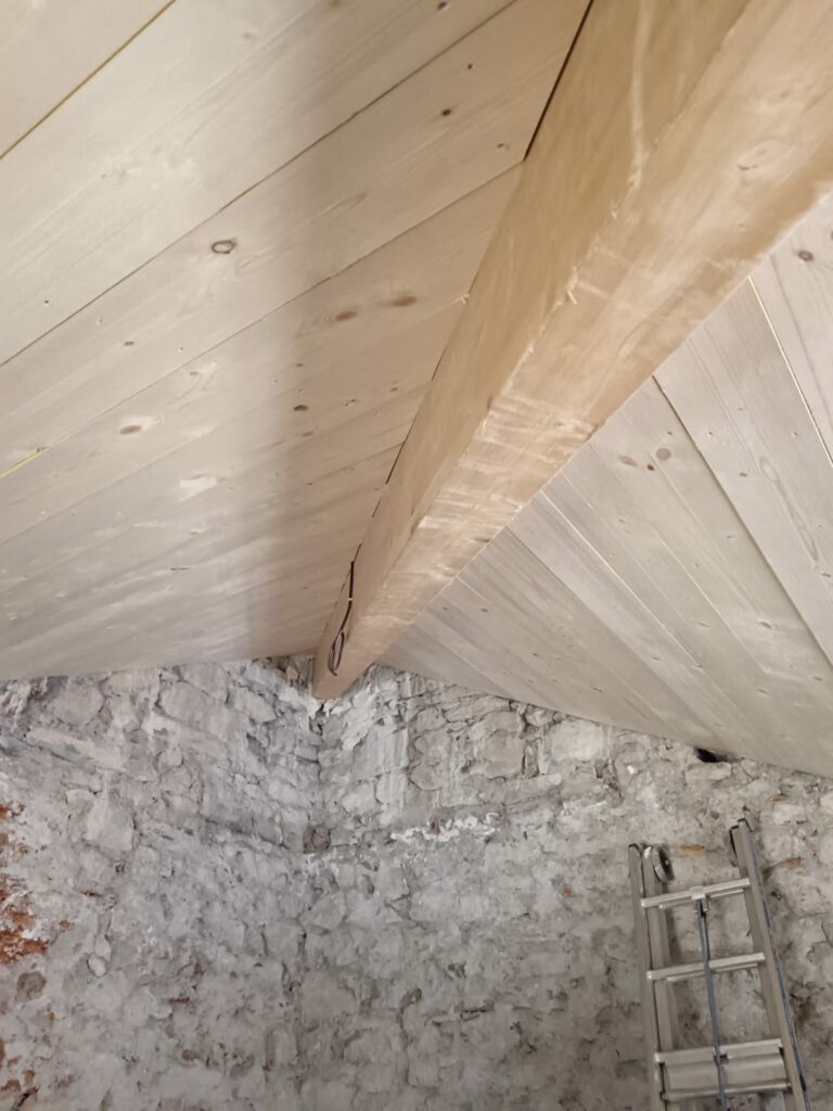 Charpente sacristie Villar D'Arene