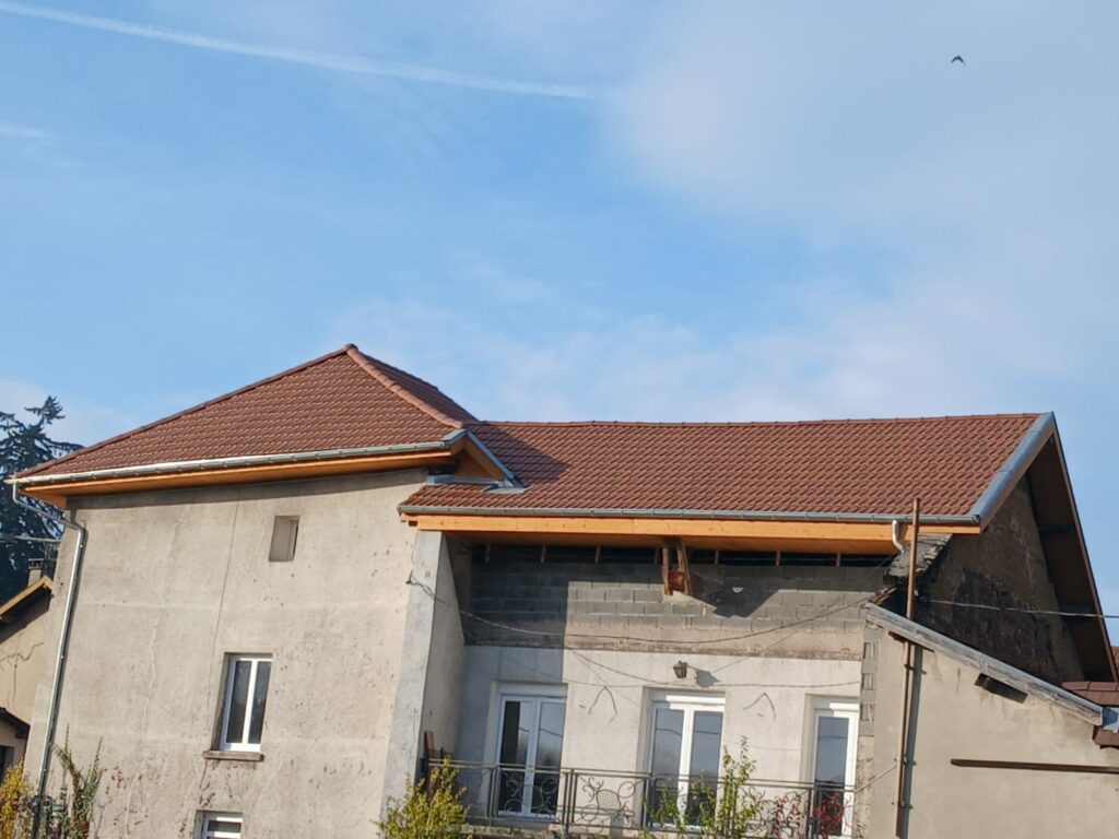 Couverture particulier St Etienne de St Geoirs